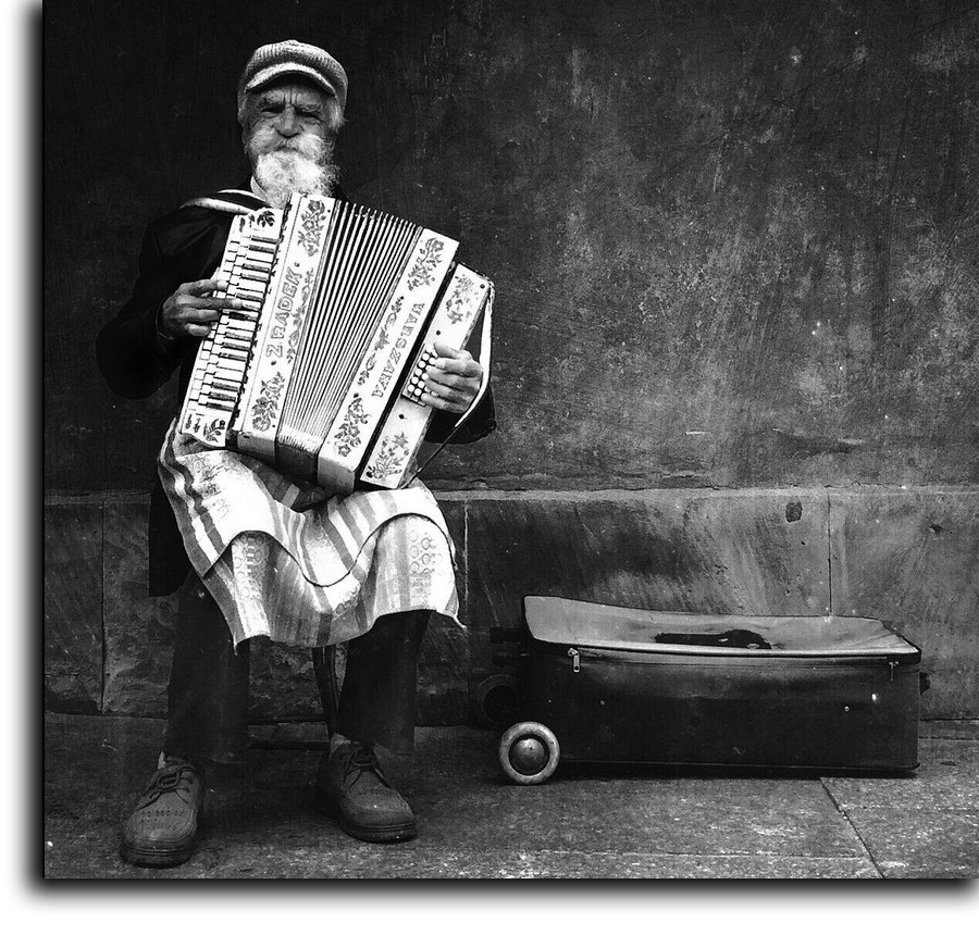 accordion-1c